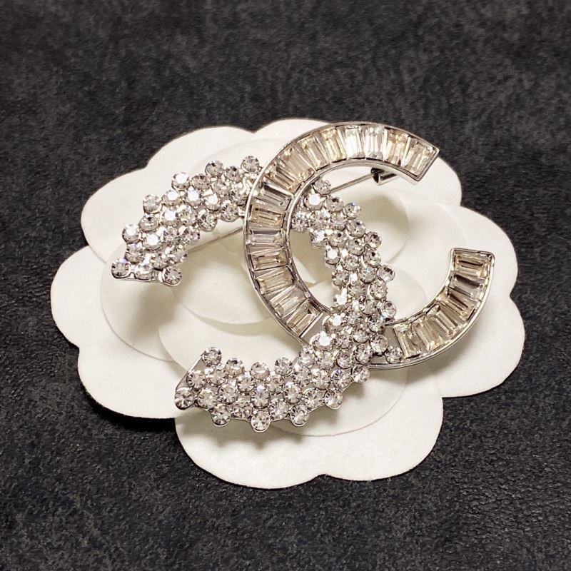 Chanel Brooches - Click Image to Close